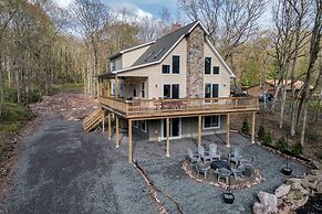 Bear Creek Bliss by Avantstay Sleeps 16 Game Room Deck Fire Pit