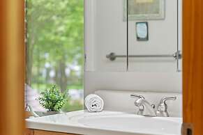 Mountain Hideout by Avantstay Game Room Deck