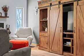 Mountain Hideout by Avantstay Game Room Deck