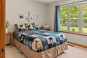 Mountain Hideout by Avantstay Game Room Deck