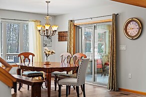 Mountain Hideout by Avantstay Game Room Deck