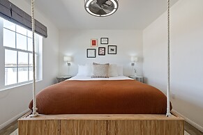 Casa De Kota by Avantstay Pool Firepit Games Secluded Chic