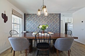 Casa De Kota by Avantstay Pool Firepit Games Secluded Chic