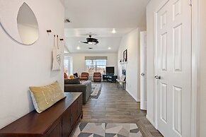 Casa De Kota by Avantstay Pool Firepit Games Secluded Chic