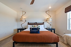 Casa De Kota by Avantstay Pool Firepit Games Secluded Chic