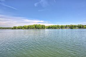 Lucky s Lake House by Avantstay Private Lake Bar