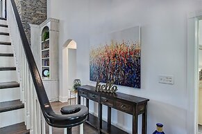 Lucky s Lake House by Avantstay Private Lake Bar