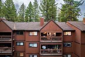 Incline Paradise by Avantstay Walk to Town Lake 5mins to Ski Resort