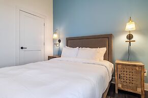 The Magnolia 10 - Avantstay Germantown w Private Balcony