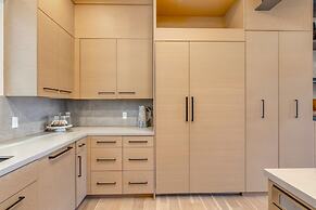 Northern Slope by Avantstay Stunning Ski In Out Condo w Hot Tub