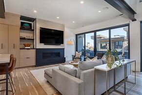 Northern Slope by Avantstay Stunning Ski In Out Condo w Hot Tub