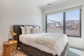 Northern Slope by Avantstay Stunning Ski In Out Condo w Hot Tub