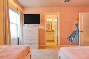 Ever After by Avantstay Pop Culture Design Pool