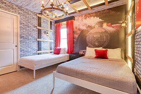 Ever After by Avantstay Pop Culture Design Pool