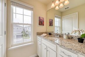 Ever After by Avantstay Pop Culture Design Pool