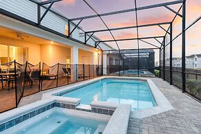 Ever After by Avantstay Pop Culture Design Pool