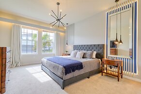 Ever After by Avantstay Pop Culture Design Pool