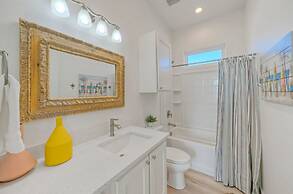 Island Girl by Avantstay Private Pool Prime Beach Access