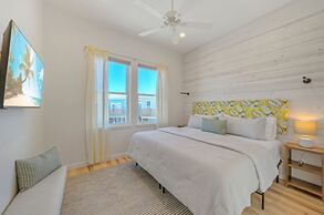 Island Girl by Avantstay Private Pool Prime Beach Access