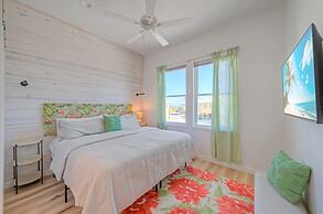 Island Girl by Avantstay Private Pool Prime Beach Access