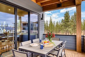 Aerie 1 by Avantstay Balcony Private Hot Tub