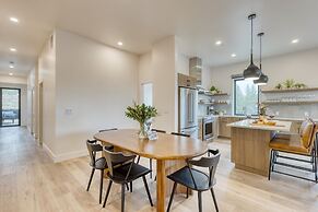 Aerie 1 by Avantstay Balcony Private Hot Tub