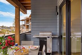 Aerie 1 by Avantstay Balcony Private Hot Tub