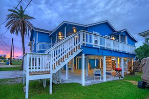 Port A Cottage by Avantstay Private Patio Deck Designed for Groups