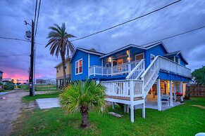 Port A Cottage by Avantstay Private Patio Deck Designed for Groups