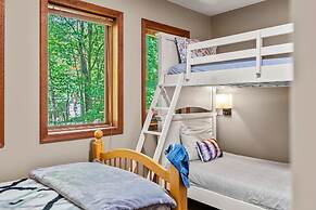 The Great Escape by Avantstay Game Room Hot Tub