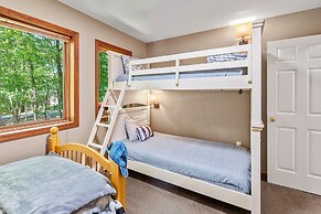 The Great Escape by Avantstay Game Room Hot Tub