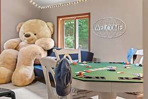 The Great Escape by Avantstay Game Room Hot Tub