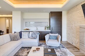 Silver Strike by Avantstay Direct Slope Access Hot Tub Views