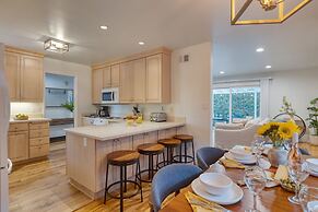 Goleta Getaway by Avantstay Private Backyard 1 5mi to the Beach