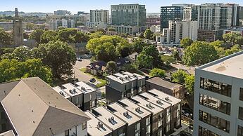 The Grove 9 by Avantstay 1 Block From Music Row