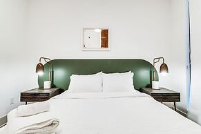 The Grove 9 by Avantstay 1 Block From Music Row