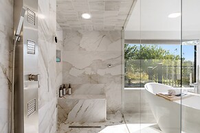 Paso Vista Bella by Avantstay Luxe Group Escape w Wine Country Views