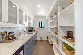 Paso Vista Bella by Avantstay Luxe Group Escape w Wine Country Views