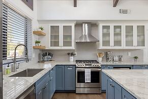 Paso Vista Bella by Avantstay Luxe Group Escape w Wine Country Views