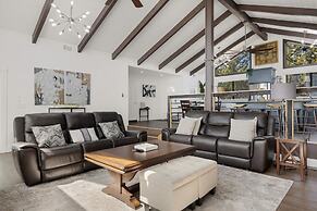 Paso Vista Bella by Avantstay Luxe Group Escape w Wine Country Views