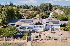 Paso Vista Bella by Avantstay Luxe Group Escape w Wine Country Views