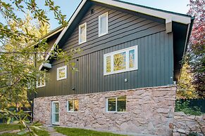 River House Hot Tub 15min to Downtown Skiing