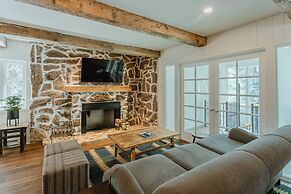 River House Hot Tub 15min to Downtown Skiing