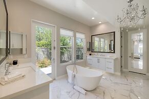 Villa Valentina by Avantstay Pool Hot Tub Views Luxury Design