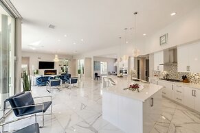 Villa Valentina by Avantstay Pool Hot Tub Views Luxury Design