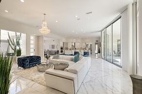 Villa Valentina by Avantstay Pool Hot Tub Views Luxury Design