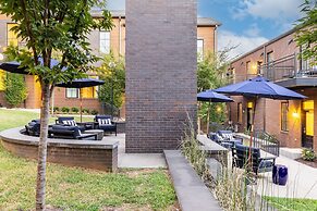 The Magnolia 6 by Avantstay Downtown Balcony