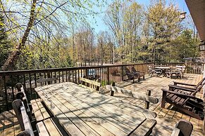 Mews Mountain House by Avantstay Walk to Beach Hot Tub Game Room