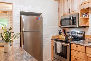 Sasa by Avantstay Deck Fire Pit Near Lake