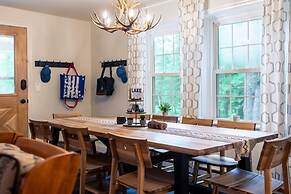 Sasa by Avantstay Deck Fire Pit Near Lake